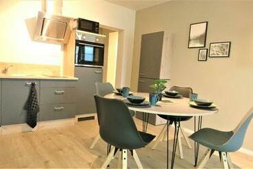 هتل آپارتمان Rock Inn