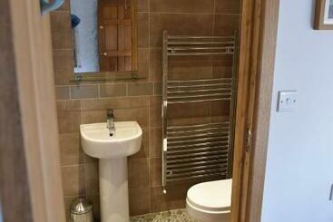 تختخواب و صبحانه Delfryn Guest Suite