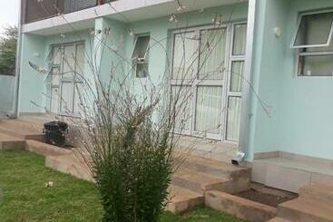پانسیون Masane Lodge