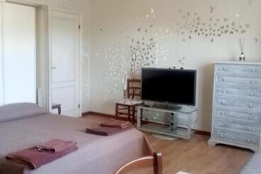 مبيت وإفطار Ca Du Angiulin