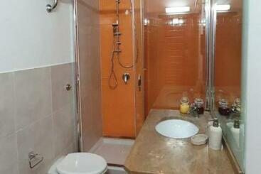 تختخواب و صبحانه Casa Castagna