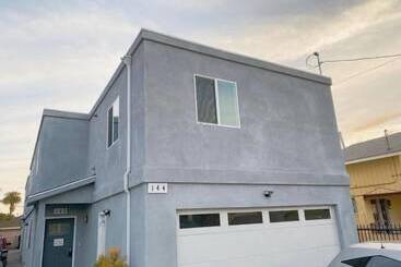 تختخواب و صبحانه Modern Hostel