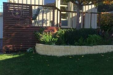 مبيت وإفطار Wheel House Studio