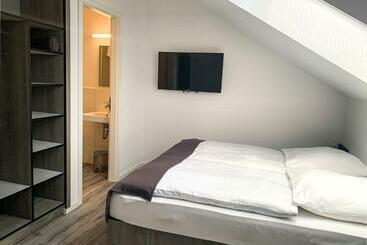 پانسیون Prima Inn Unterkunft Direkt über Der Bar Am Minimax