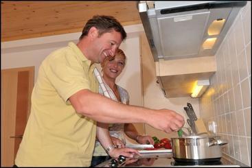 游客公寓 Appartements Lorenzoni, Cafe Konditorei Helmut Lorenzoni