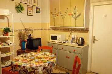 فندق فئة نجمة واحدة Athens House