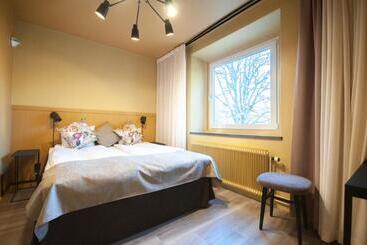 בית מלון כפרי Hehrne Kök & Konferens