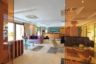 ホテル Olympion Sunset