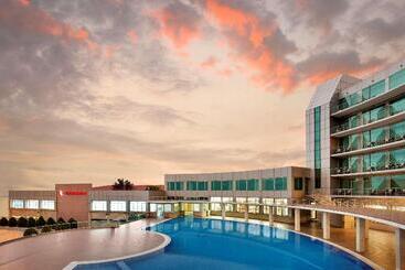 酒店 Ramada By Wyndham Baku