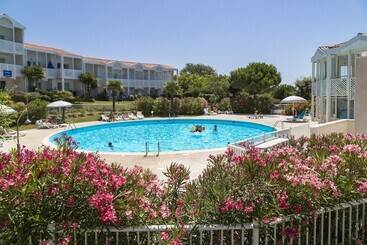 Апартаменты Residence Odalys Les Terrasses De Fort Boyard