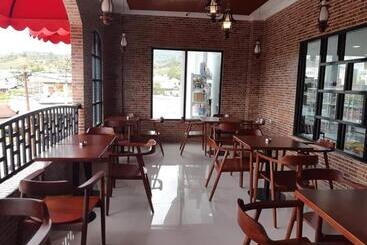 هتل Grand Bayu Hill