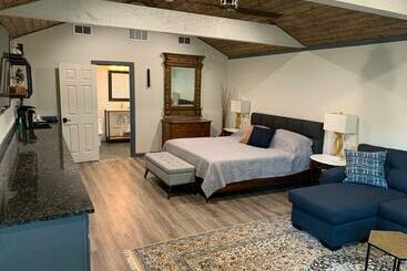 펜션 Salado Cottage Retreat Near Downtown