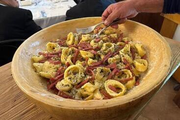 Resort Bouquet & Gourmet