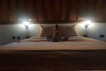 Nocleg ze śniadaniem Tropical Sunday Bungalow   Surf And Stay