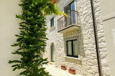 Отель Casa Rurale Faraone