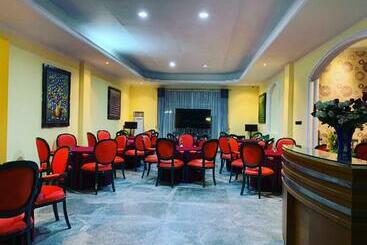 Bria Hotel & Convention