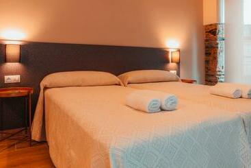 펜션 Pensión A Marronda