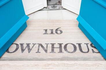 تختخواب و صبحانه 116townhouse