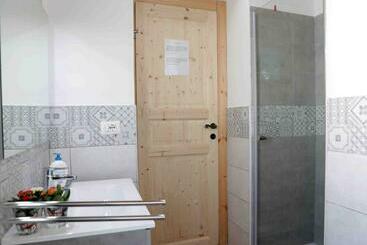 민박 Bobo S House Calasetta