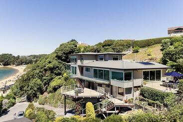 تختخواب و صبحانه Kaiteriteri Retreat
