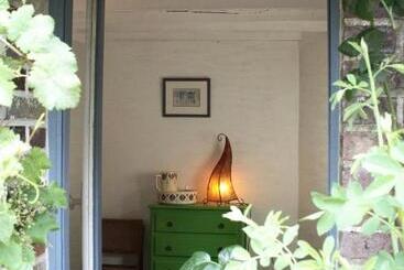 مبيت وإفطار Le Clos Des Artistes   Chambres D Hôtes