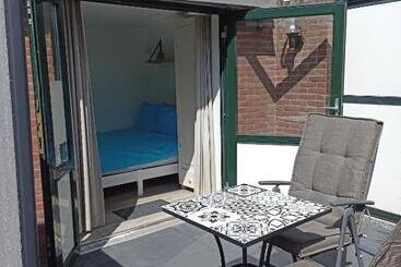 민박 Little Beach Place