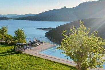 فندق Casa Albelo Do Gerês