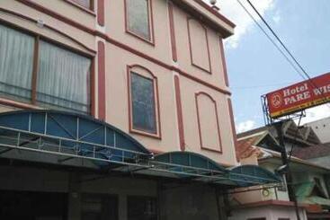 בית מלון כפרי Parewisata