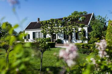B&b Wilhelmina S Cottage