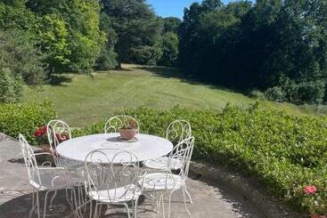 Bed and Breakfast Château De Praslins