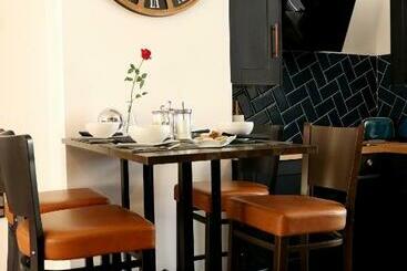 ベッドアンドブレックファースト La Tour Notre Dame