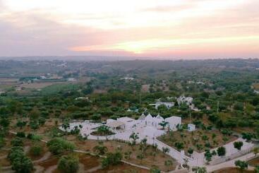 تختخواب و صبحانه Petranima Wellness In Trulli