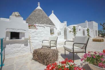 تختخواب و صبحانه Petranima Wellness In Trulli