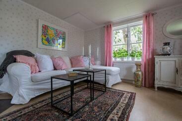 Mangelgårdens B&b