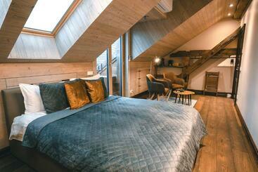 Merchant Signature Suites