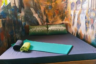 هاستل Sanctuaria Treehouses Busuanga