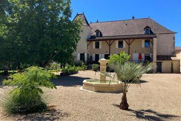 住宿加早餐  Le Clos De Quintaine Chambres D Hôtes