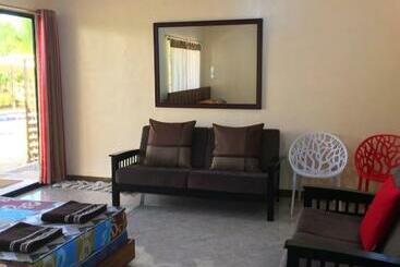 پانسیون Studio Type Villa For 8pax + Pool + Netflix + Wifi