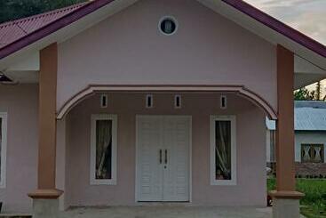 ペンション Zahra Syariah Home Stay