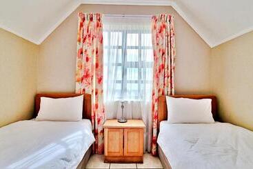 Settler Sands Resort   Holsboer Vacations