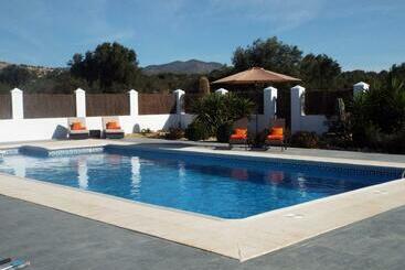 ベッドアンドブレックファースト Cortijo Esperanza