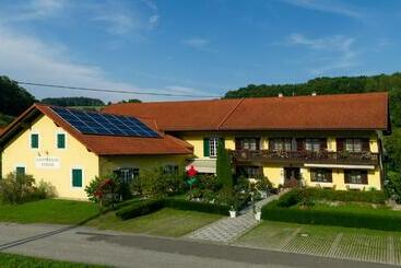 住宿加早餐  Gästehaus Strini