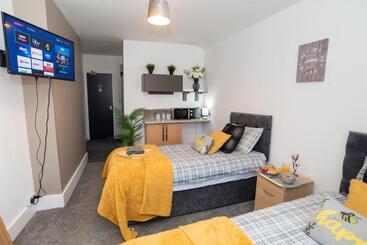 Апарт-отель Bentley House With En Suites