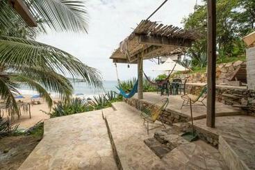 پانسیون Casa De Las Olas