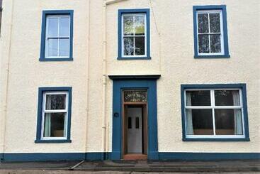 Pensão Corsewall Arms Guest House