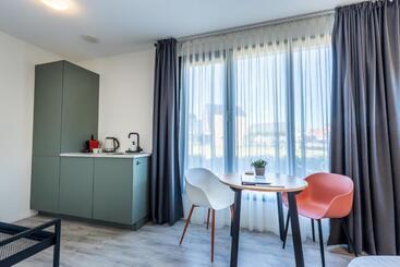 پانسیون Roosjesweg 2 Gastenkamer Met Parkeerplaats En Terras Eg