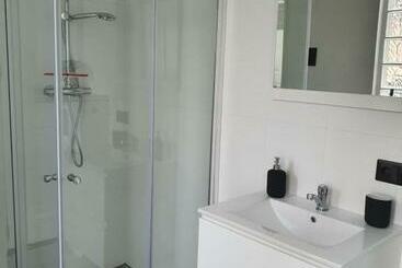 بنسيون Studio Adanni