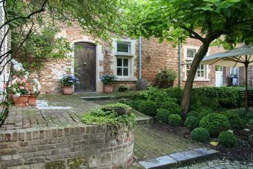 ペンション Guesthouse Sint Michielshof, Sfeervolle Carré Boerderij Vlakbij Maastricht