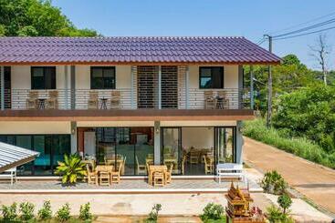 استراحتگاه Hanoii House