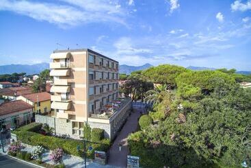 فندق Albergo Battelli